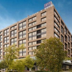 отель Fairfield by Marriott Bogota Embajada