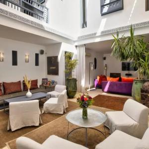 отель Riad Awa
