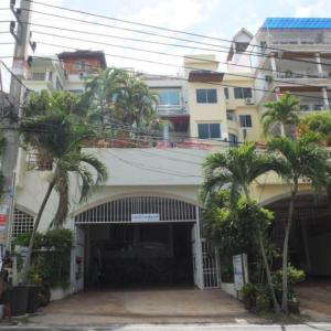 отель Westbury Residence