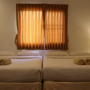 отель Canal Resort