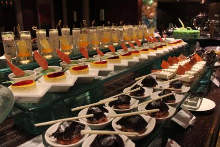 Отель Radisson Blu Plaza Hotel Hyderabad Banjara Hills в Хидерабад - Индия