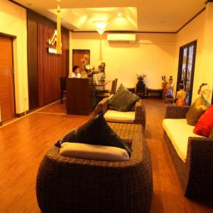 отель Ploykhumthong Boutique Resort