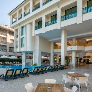 отель Golden Lotus