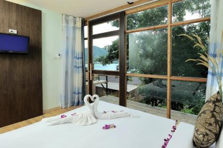 Phi Phi Sea Sky Resort