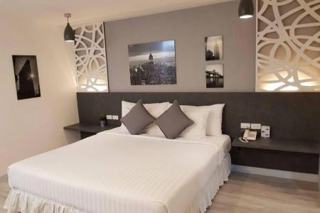 Отель The Mini R Ratchada Hotel в Ратчадаписек - Таиланд