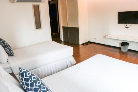 Отель The Mini R Ratchada Hotel в Ратчадаписек - Таиланд