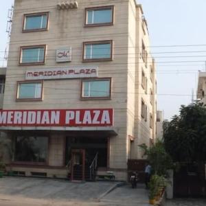 отель Hotel Meridian Plaza