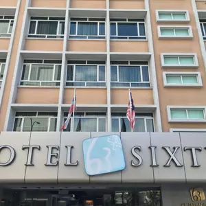 отель Hotel Sixty3