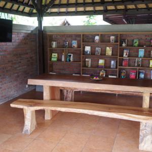 отель Tirta Sari Bungalows & Spa