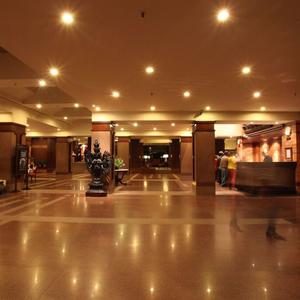 отель Hotel Yak & Yeti