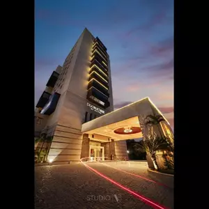 отель DoubleTree by Hilton Hotel Gurgaon - New Delhi NCR