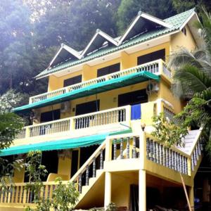 отель Island Lodge