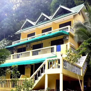 отель Island Lodge