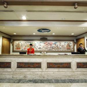 отель Sahid Jaya Hotel Solo