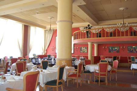 Golden Tulip Vivaldi Hotel