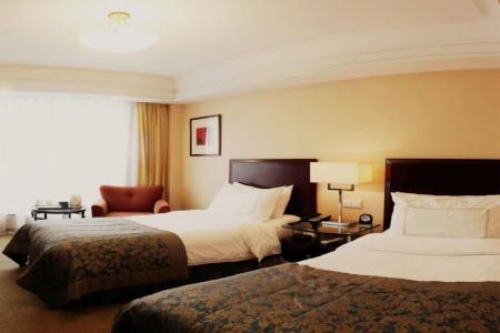 Lakeview Xuanwu Hotel