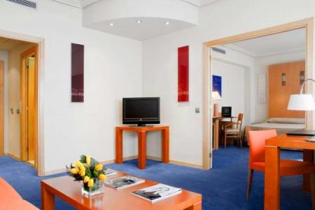 Отель Ilunion Bilbao Hotel в Бильбао - Испания