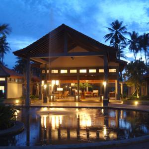 отель Clove Beach Wadduwa