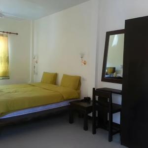 отель Khaolak Summer House Resort