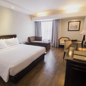 отель Hotel Santika Cirebon