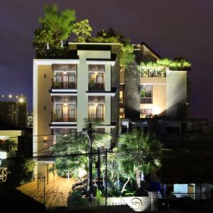 отель Rasuna Icon Hotel
