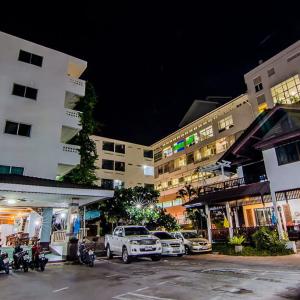 отель Sutus Court 3