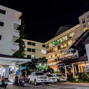 отель Sutus Court 4