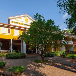 отель Ho Tram Beach Boutique Resort & Spa