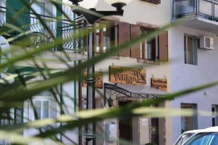 Отель Hotel Pelikan в Барская ривьера - Черногория