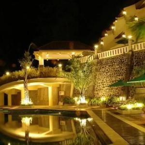 отель Pines Garden Resort