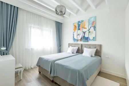 Отель Lustica Bay Central в Петровац - Черногория