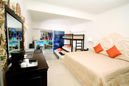 Отель Wyndham Alltra Cancun в Канкун - Мексика