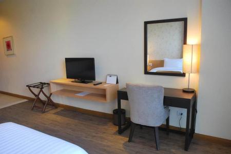 Отель Rimkhobfa Urban Resort в Тхепхарак Роад - Таиланд