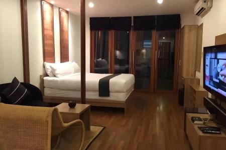 Отель 5ive Beach House Hotel в пляж Джомтьен - Таиланд