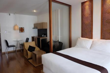 Отель 5ive Beach House Hotel в пляж Джомтьен - Таиланд