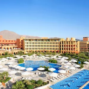 отель Strand Beach Resort