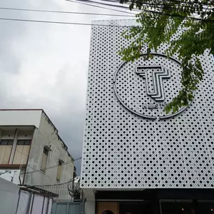 отель T Hostel at Victory Monument