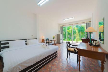 Отель Bora Bora Villa Phuket в Чалонг Бэй - Таиланд