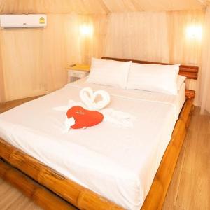 отель Paree Hut Resort Koh Sichang