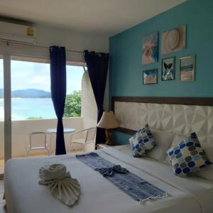 отель On The Hill Karon Resort