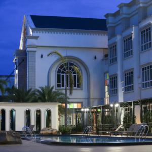 отель Erawan Hotel