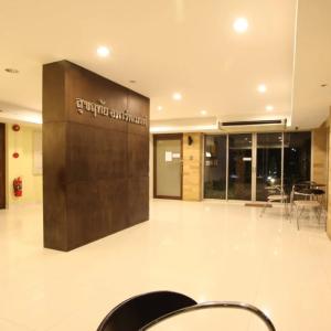 отель Suklutai Hotel & Serviced Apartment