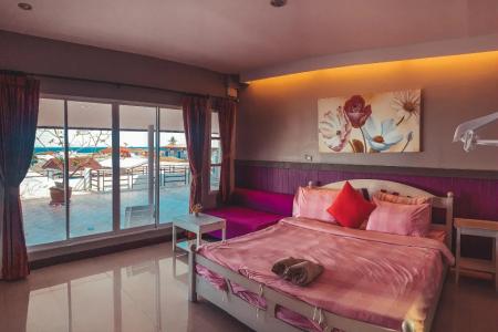 Bee Orchid Pool Villa