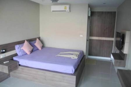 Bee Orchid Pool Villa