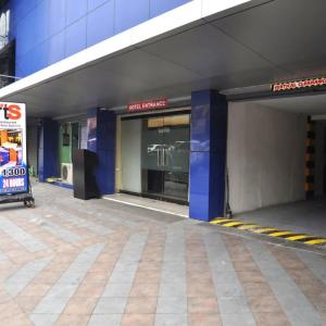 отель Harts Hotel Quezon City