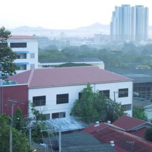 отель Sunday Chateau En Ville Pattaya