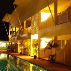 отель Phuket Airport Sonwa Resort