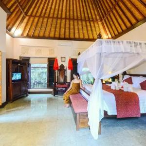 отель Tirta Ayu Hotel & Restaurant