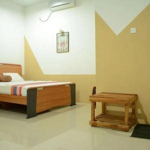 отель Leon Hotels Arana