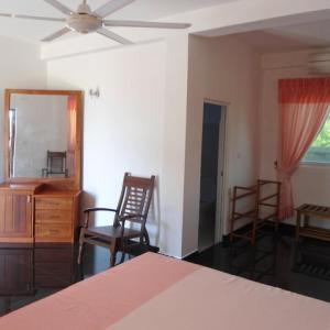 отель Nilakma Lagoon